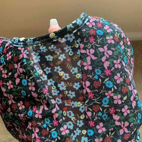 Nike Sports Bra - Picture 3 of 4